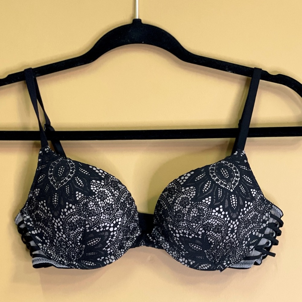 Victoria Secret Very Sexy Push Up Bra